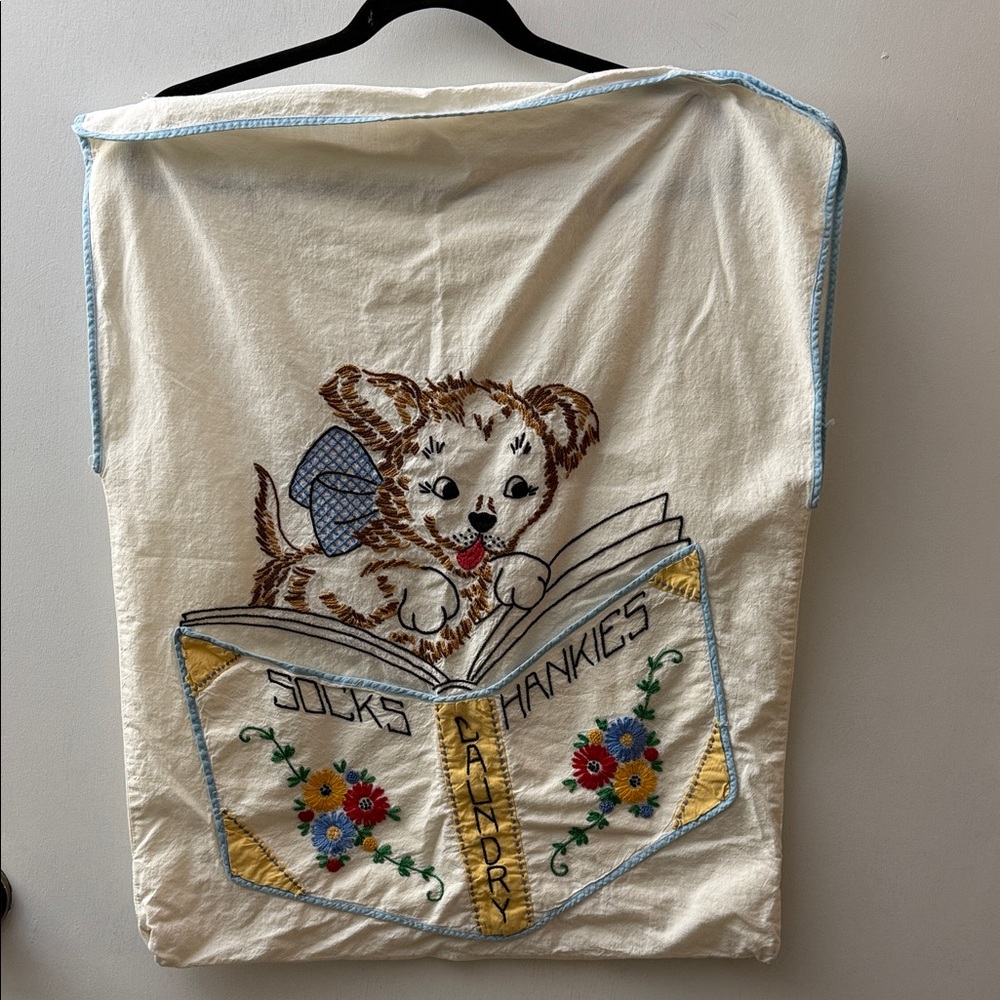 Vintage Adorable Dog Embroidered Laundry Bag - Cream and Blue